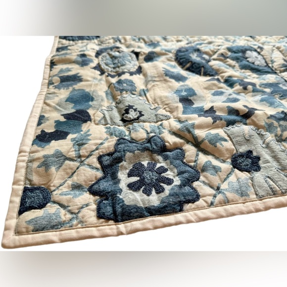 NEW Pottery Barn Penelope Handcrafted Quilted Sham, Euro Pillow BLUE Applique - Picture 5 of 10